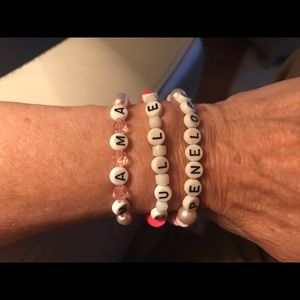 Meet your Posher, Lois